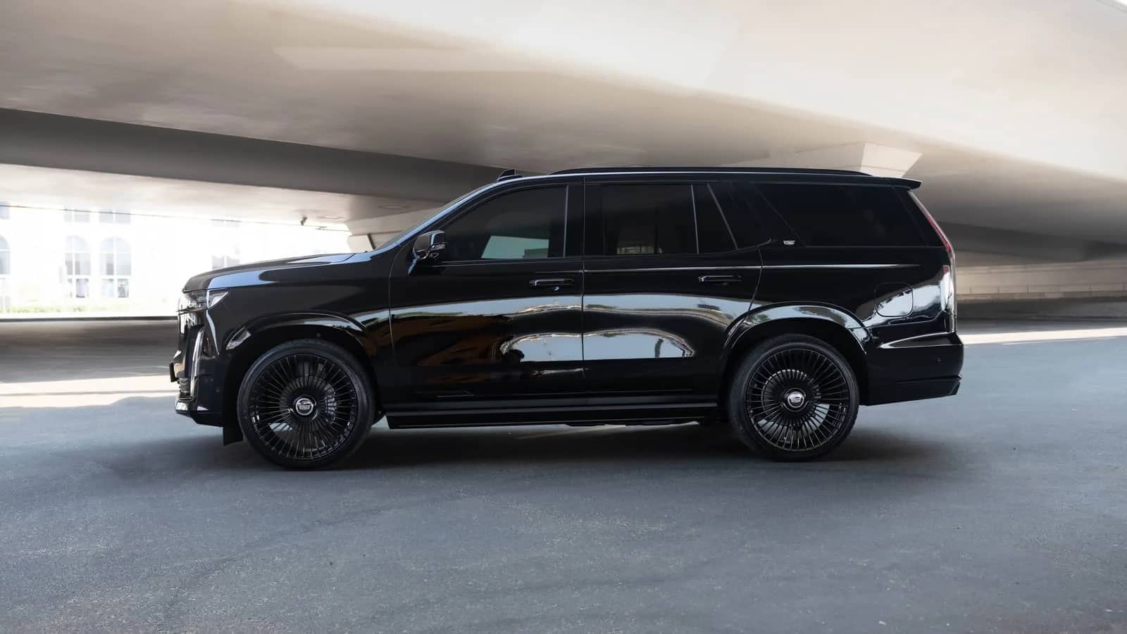Escalade Platinum Sport Black - Luxury