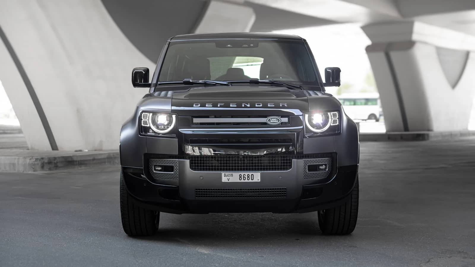 Defender Black - SUV